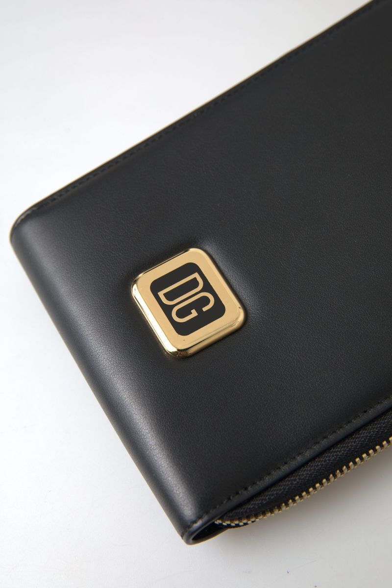 Elegant Black Leather Cardholder with Zip Detail
