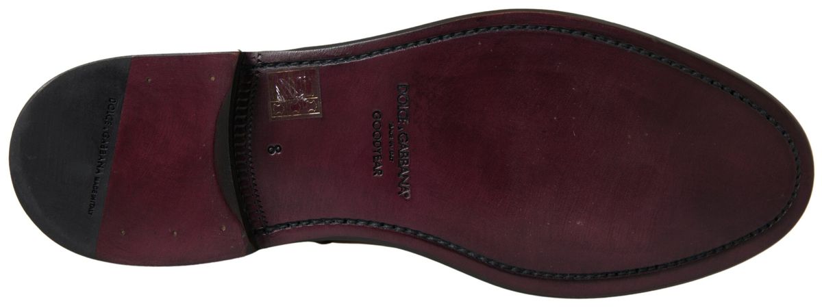 Elegant Leather Chelsea Boots