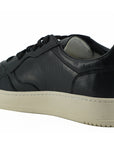 Elegant Black Leather Sneakers - Unisex Style