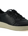 Elegant Black Leather Sneakers - Unisex Style