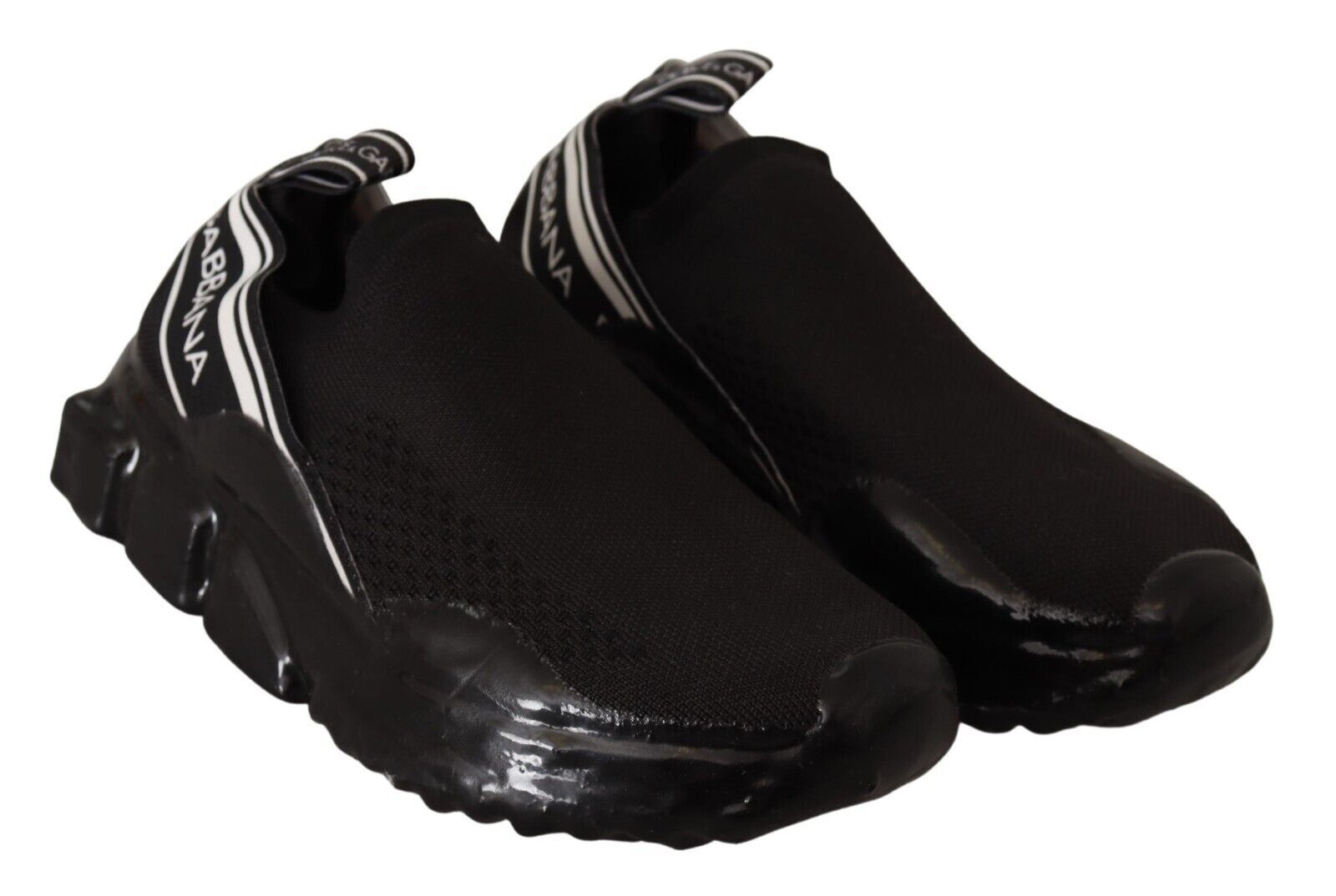 Chic Black Sorrento Slip-On Sneakers